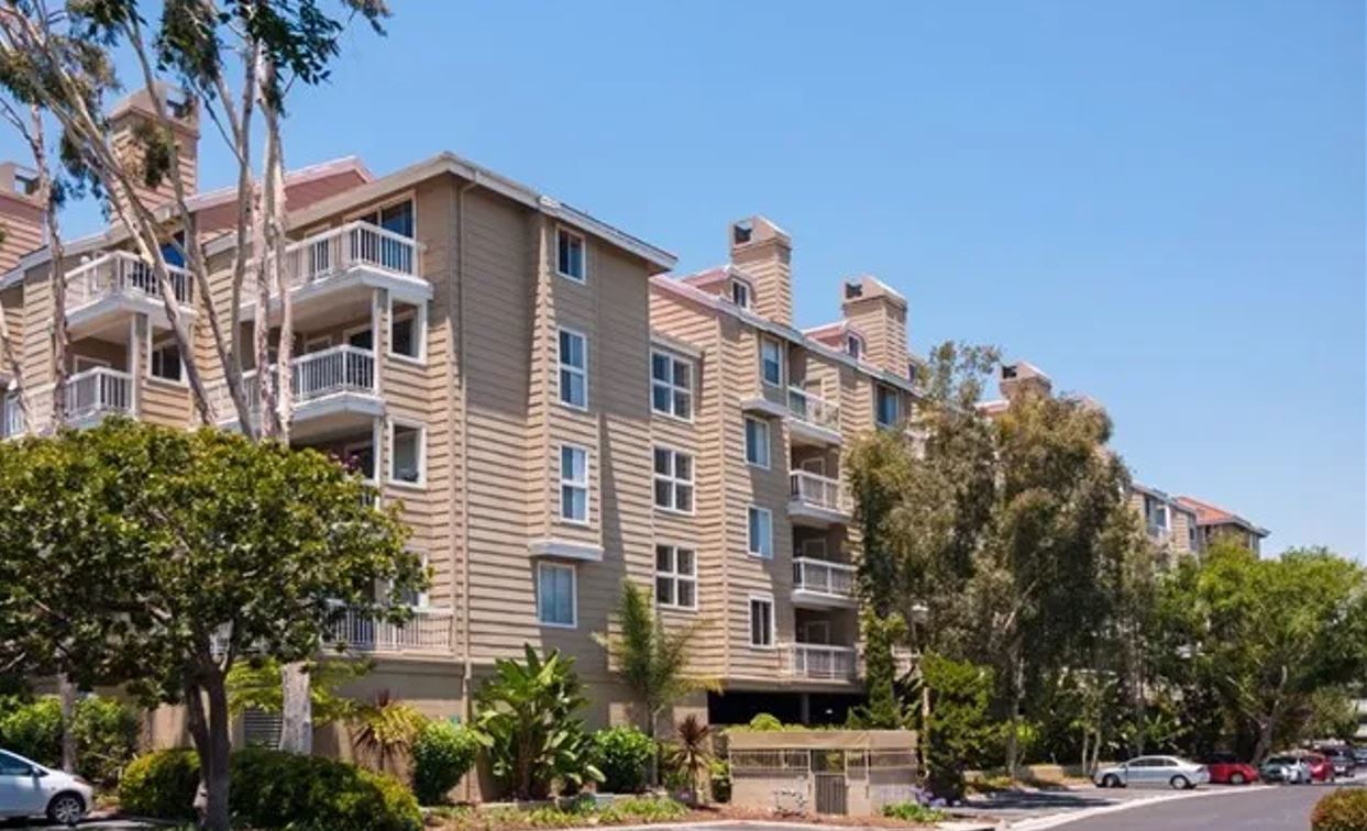 Welcome to this stunning Condo in the pristine Seabridge Villas community! property image