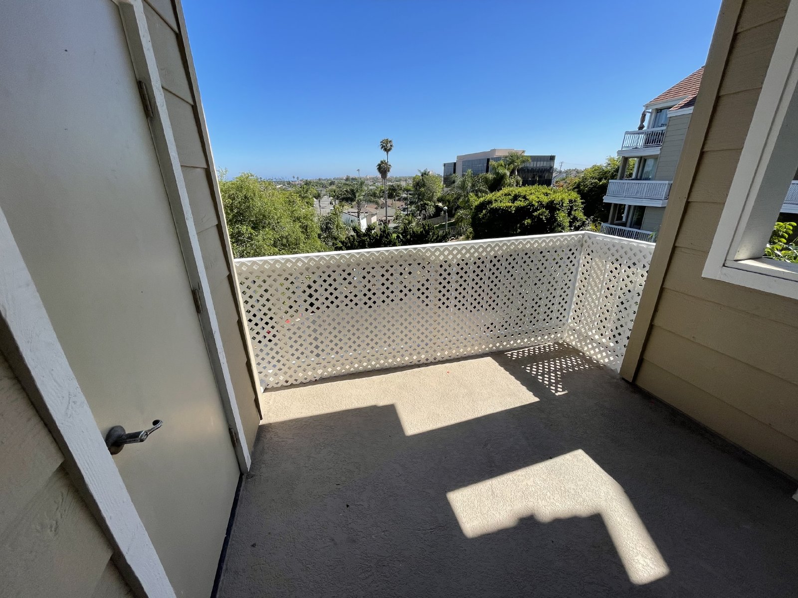 Welcome to this stunning Condo in the pristine Seabridge Villas community! property image