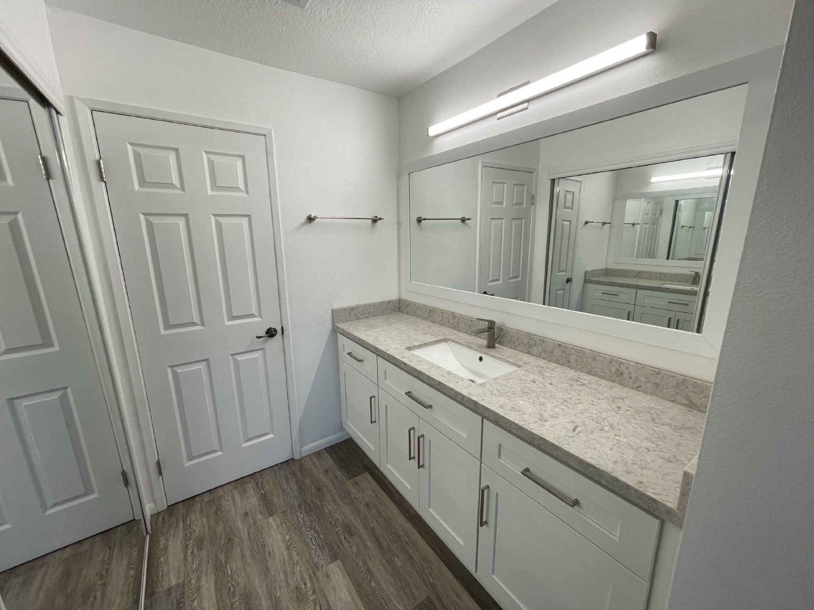 Welcome to this stunning Condo in the pristine Seabridge Villas community! property image