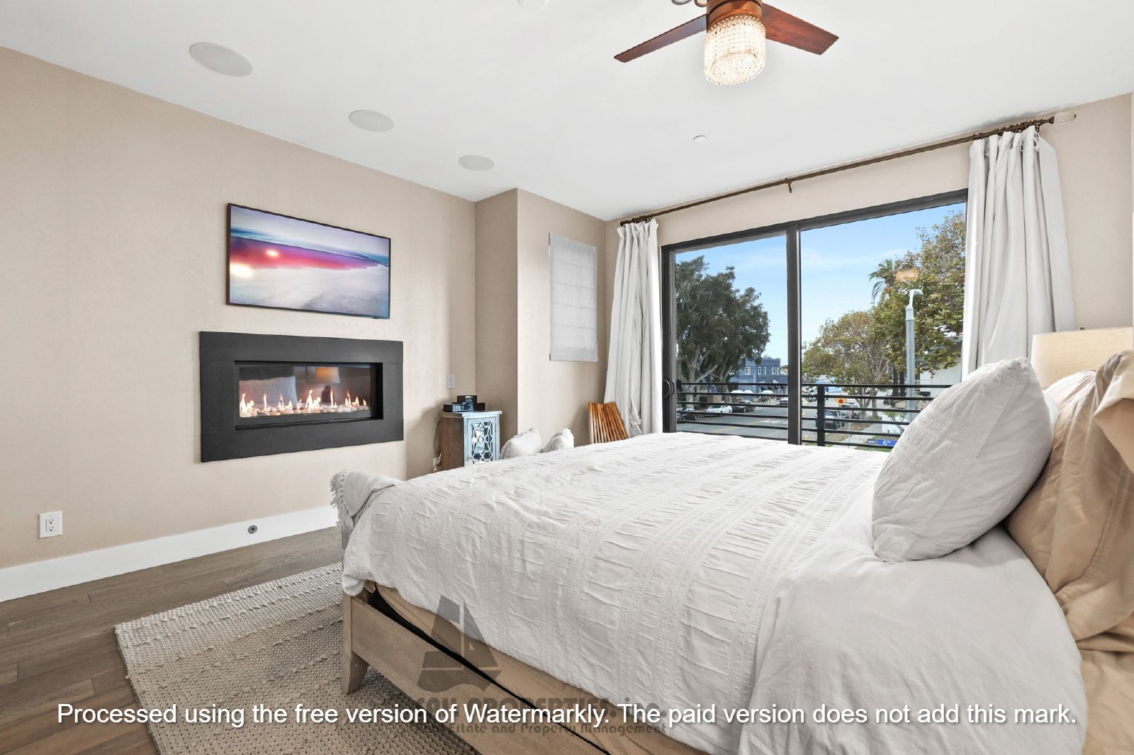 Experience the best of Huntington Beach living in this exquisite home! property image