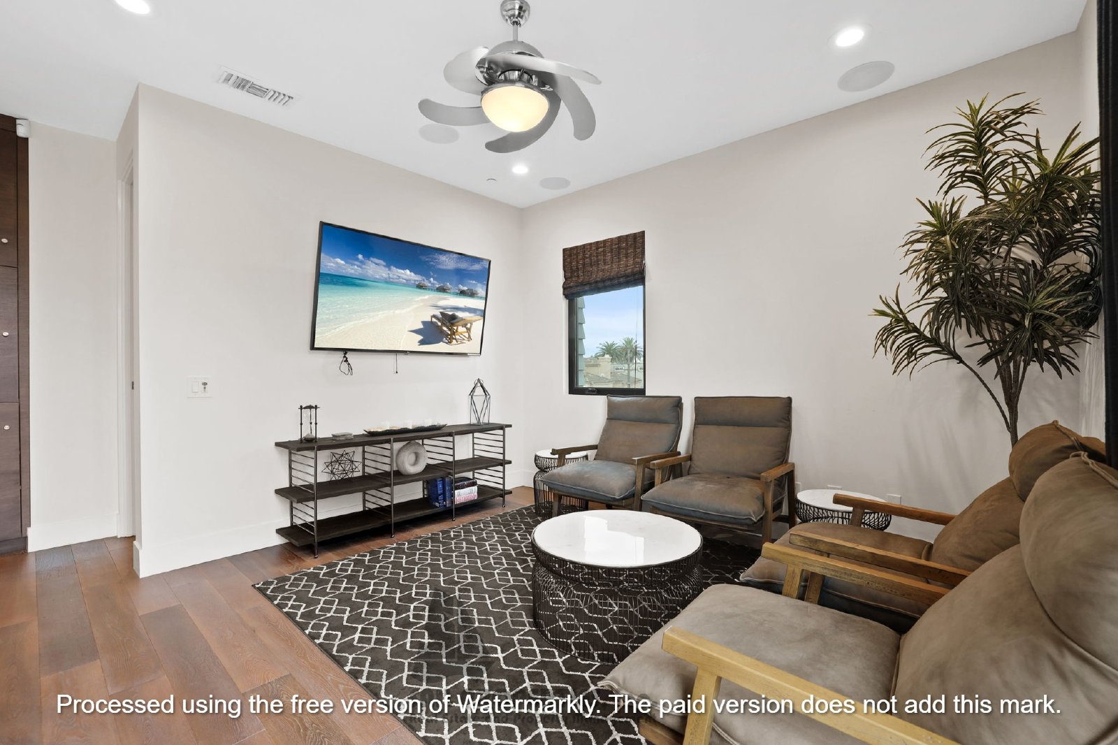 Experience the best of Huntington Beach living in this exquisite home! property image