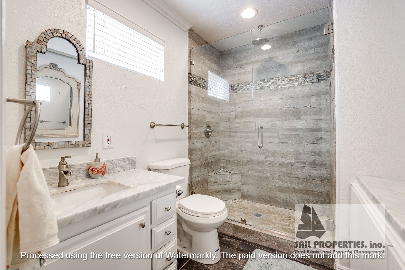 Turnkey Coastal Living: Fully Furnished 3-Bedroom Residence in the Heart of Huntington Beach property image