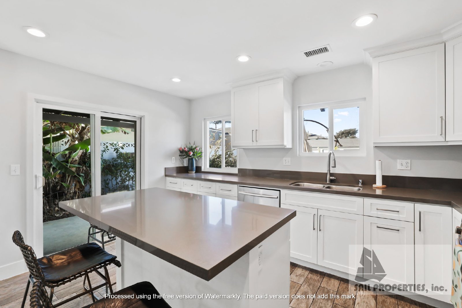 Gorgeous Remodeled Beach Style Home property image