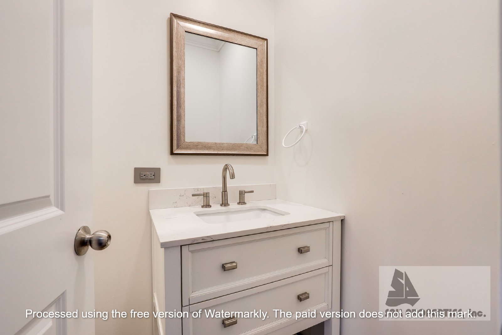 Gorgeous Remodeled Condo in Bixby Knolls property image