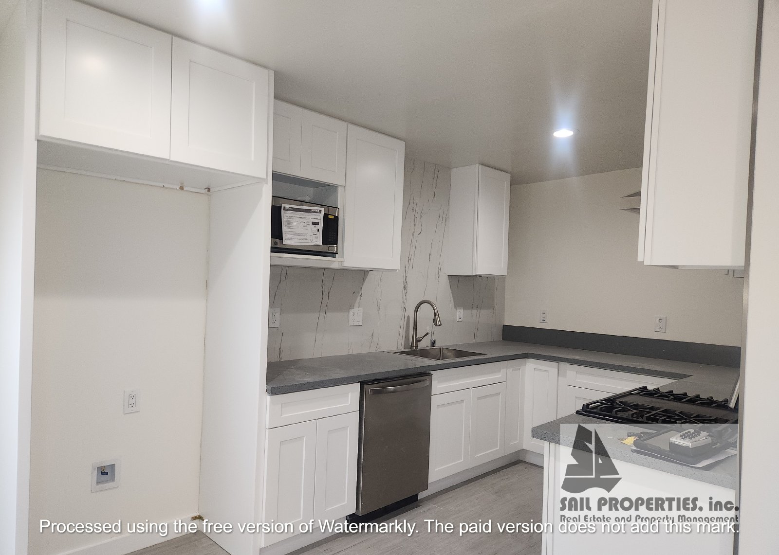 Completely Remodeled, Charming Huntington Beach Apartment! property image