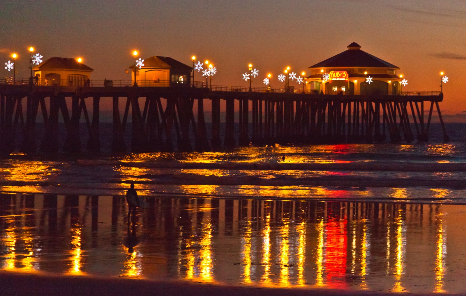 Gorgeous unit in Downtown Huntington Beach! property image