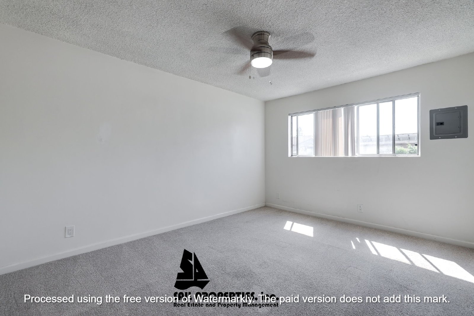 Welcome to your charming new home in Long Beach! property image