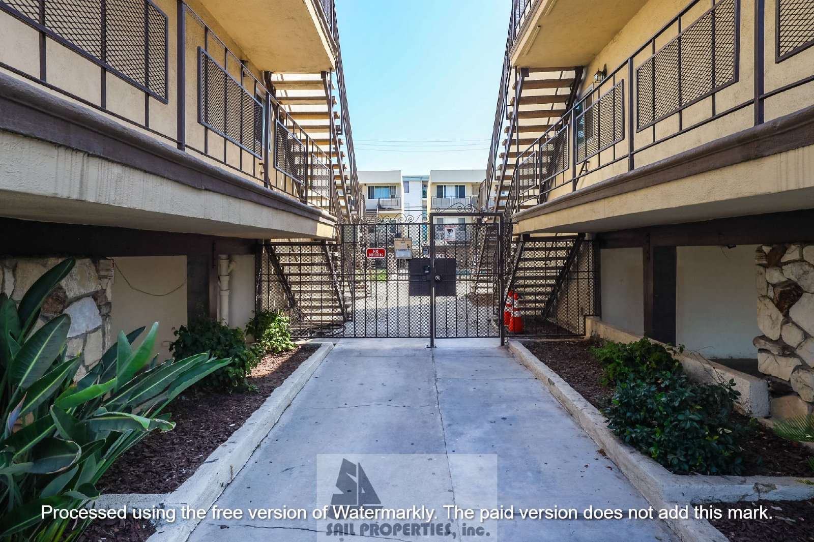 Welcome to your charming new home in Long Beach! property image