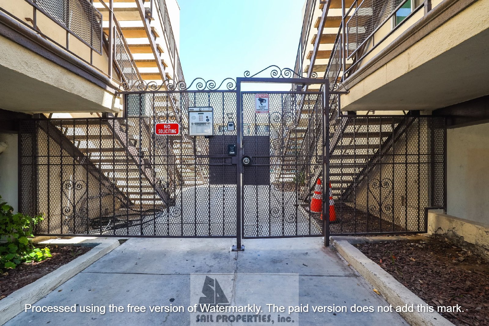 Welcome to your charming new home in Long Beach! property image