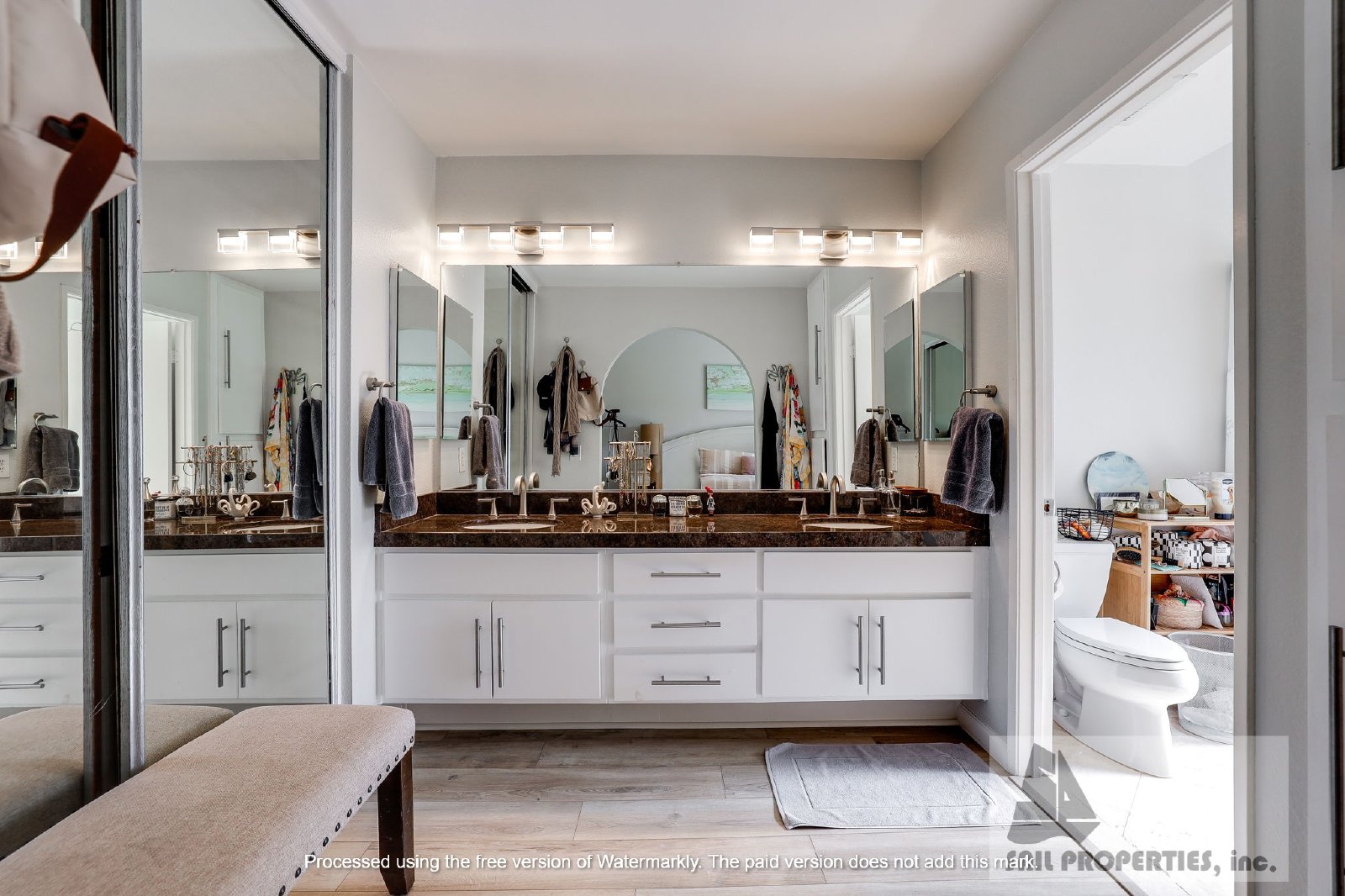 Gorgeous Remodeled Condo in Newport Beach! property image