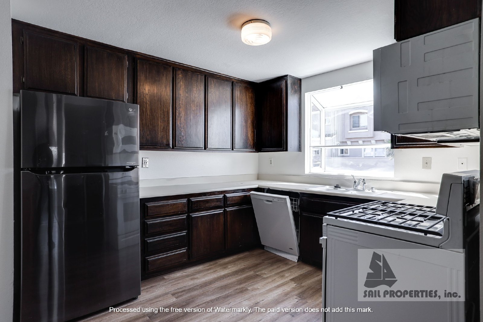 Downtown unit in HB ready for you! property image