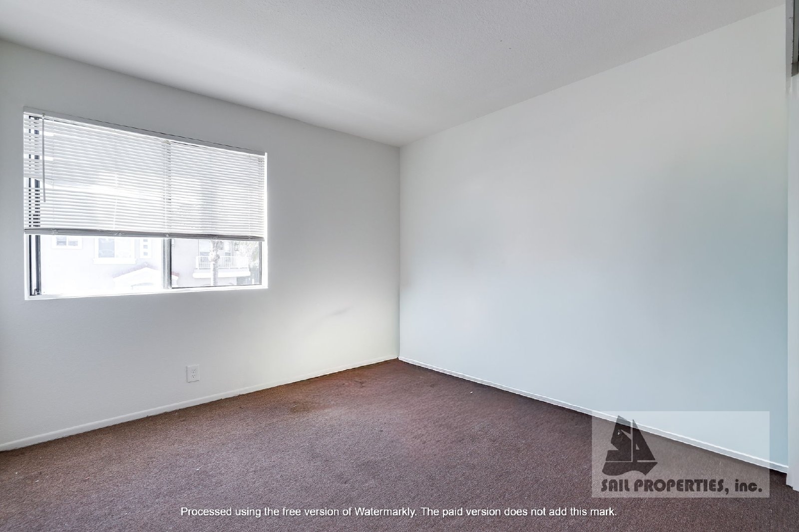 Downtown unit in HB ready for you! property image