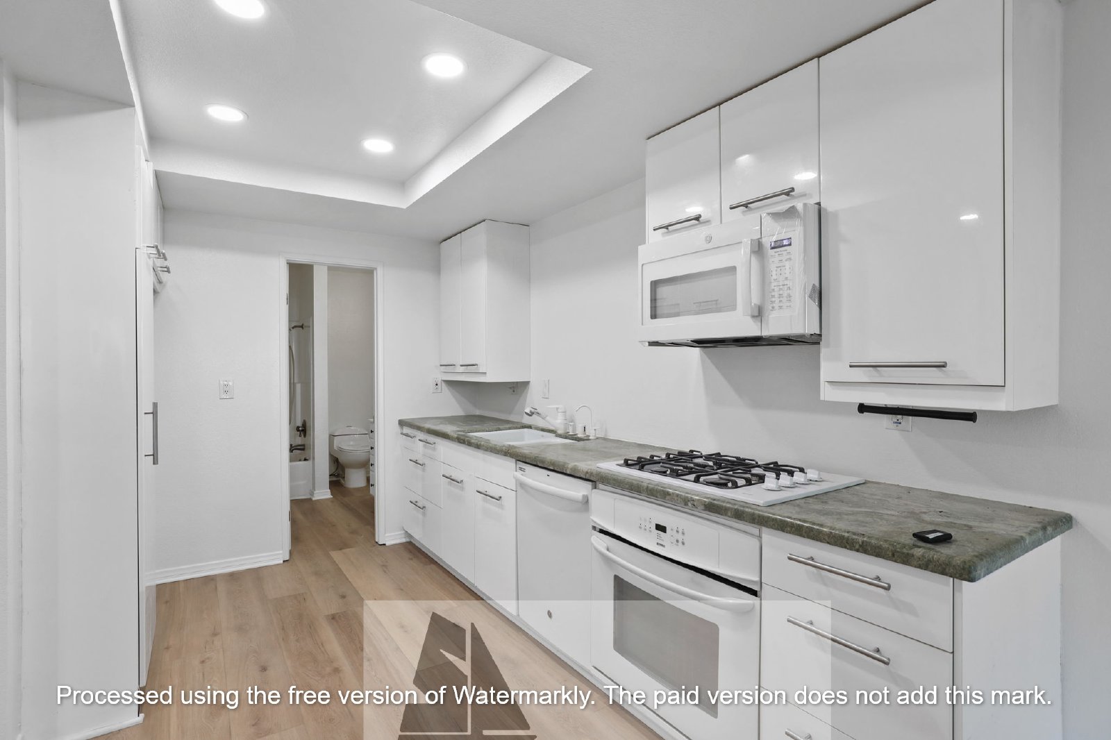 Modernized Huntington Beach Residence Steps from Coastal Conveniences property image