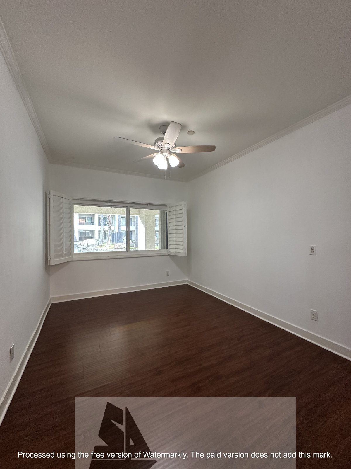 Welcome to this charming 2-bedroom, 2-bathroom home located in the desirable gated community of Fountain Valley property image