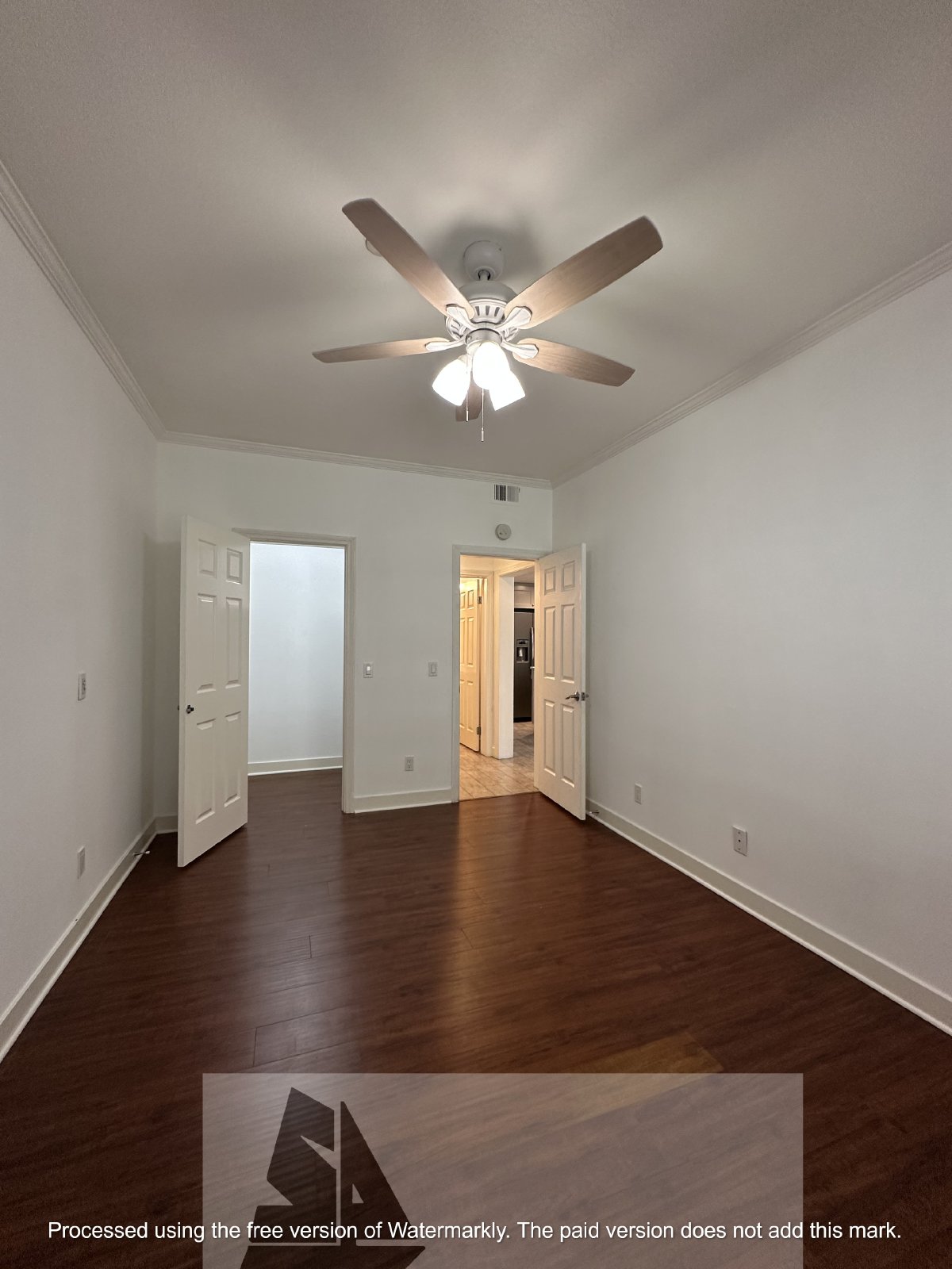 Welcome to this charming 2-bedroom, 2-bathroom home located in the desirable gated community of Fountain Valley property image