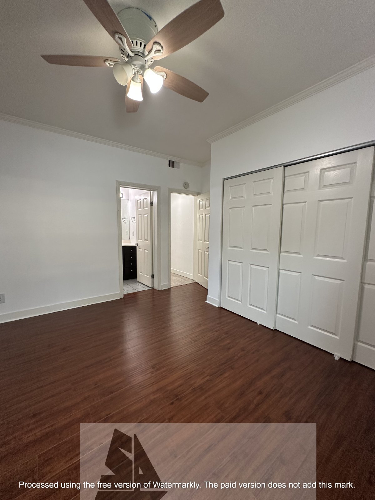 Welcome to this charming 2-bedroom, 2-bathroom home located in the desirable gated community of Fountain Valley property image