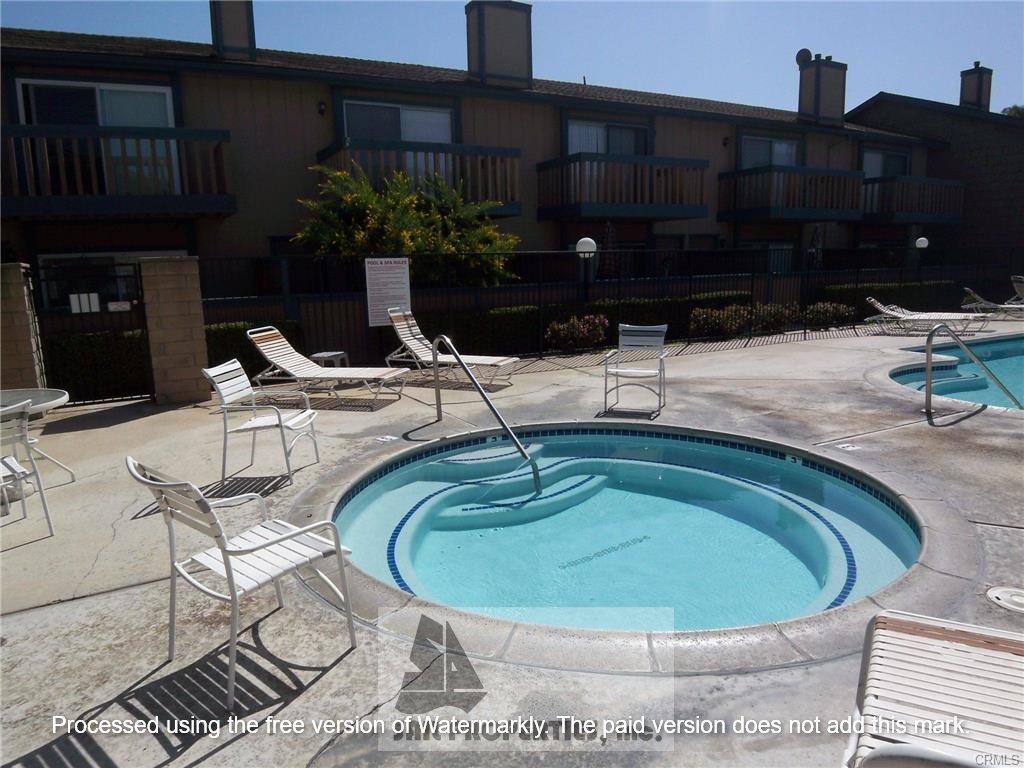 Stunning Townhome in Huntington Beach! property image