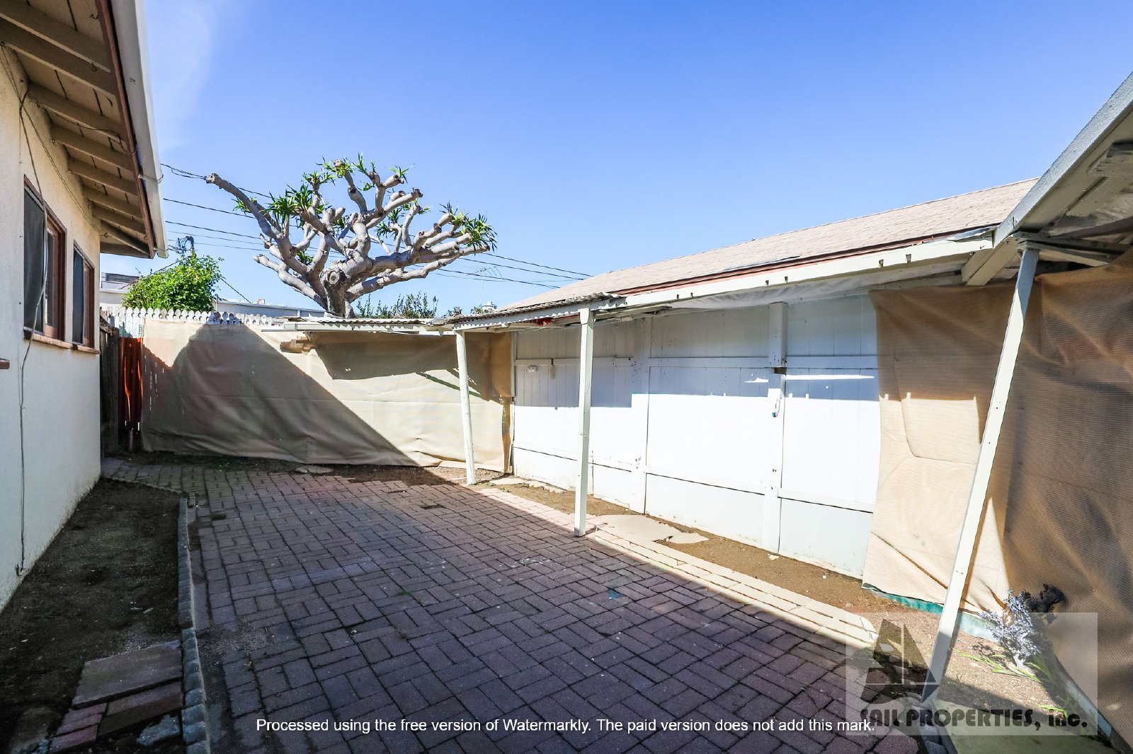 Charming 2-bedroom, 1-bathroom home located in vibrant Huntington Beach property image