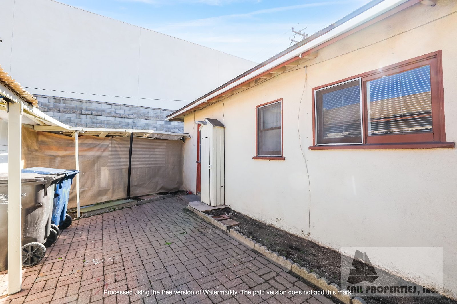 Charming 2-bedroom, 1-bathroom home located in vibrant Huntington Beach property image