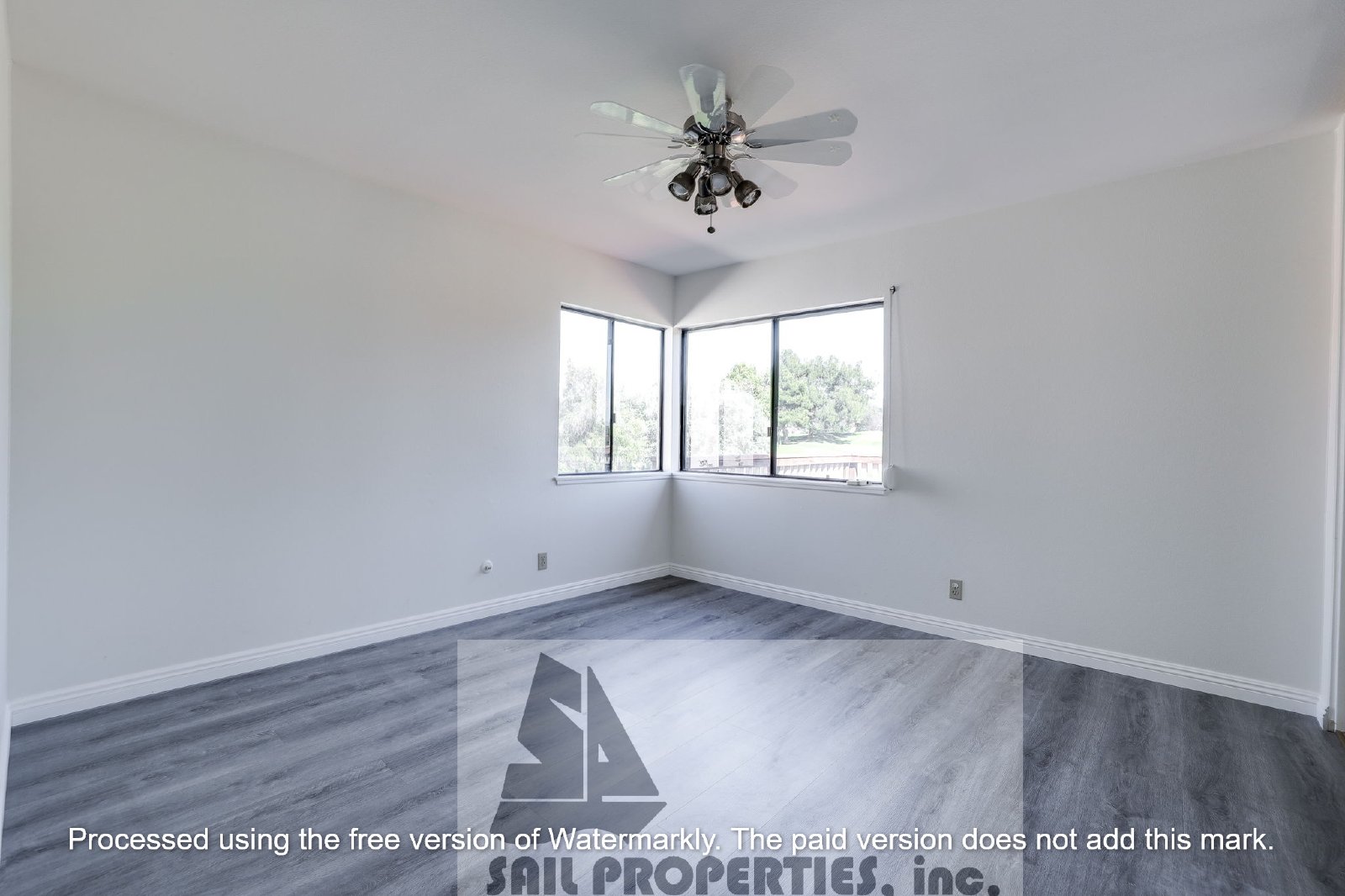 Cul-de-Sac Golf View - The Island – Fullerton property image