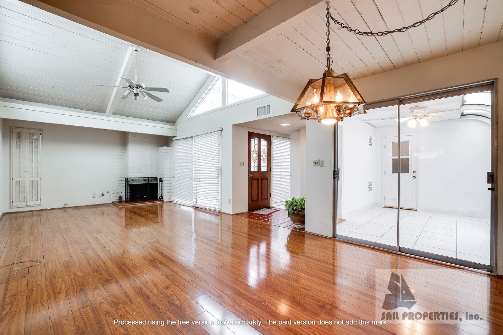 Home located in the desirable Newport Shores community in Newport Beach! property image