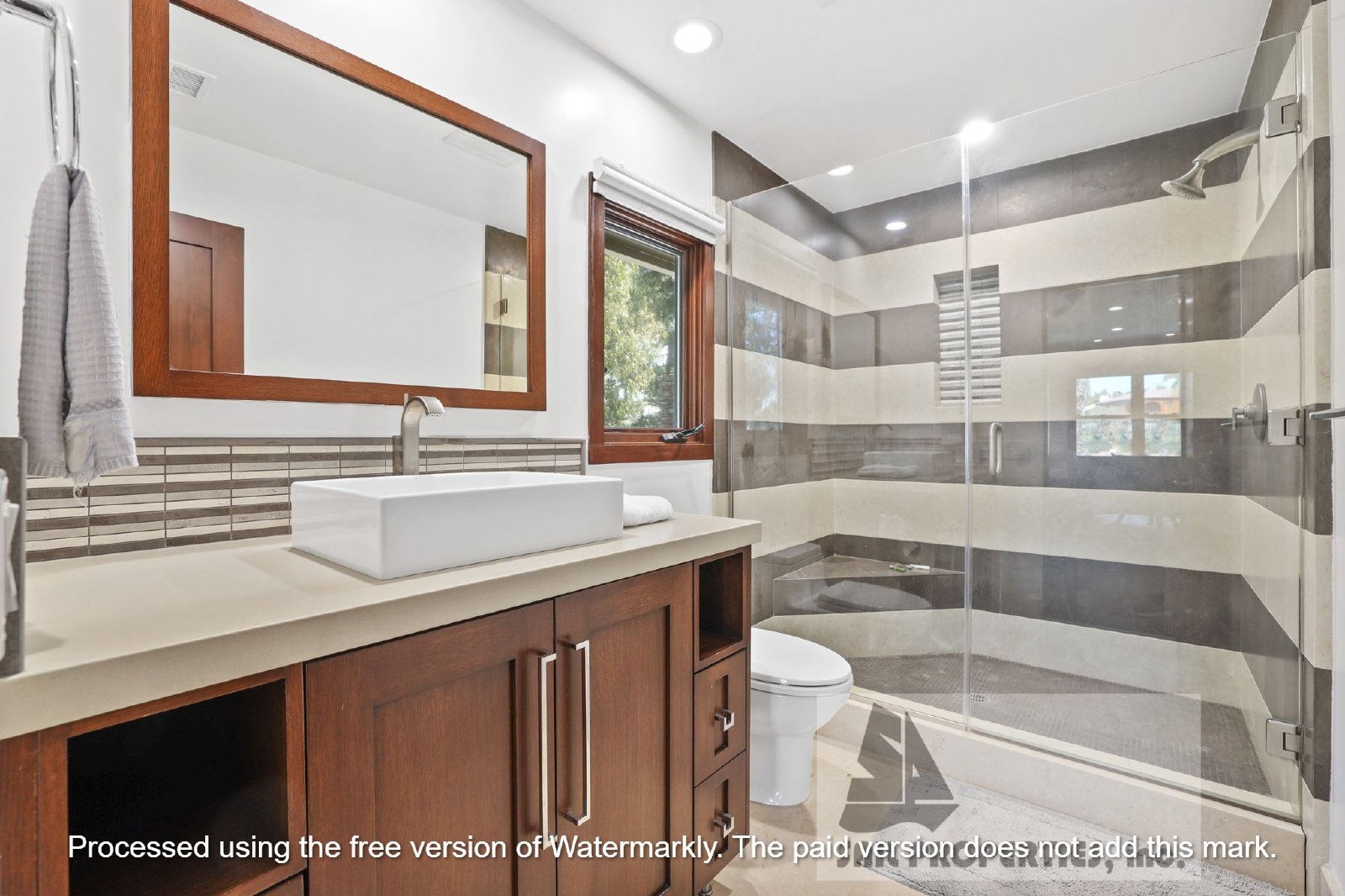 Elevated Living in Newport Heights property image