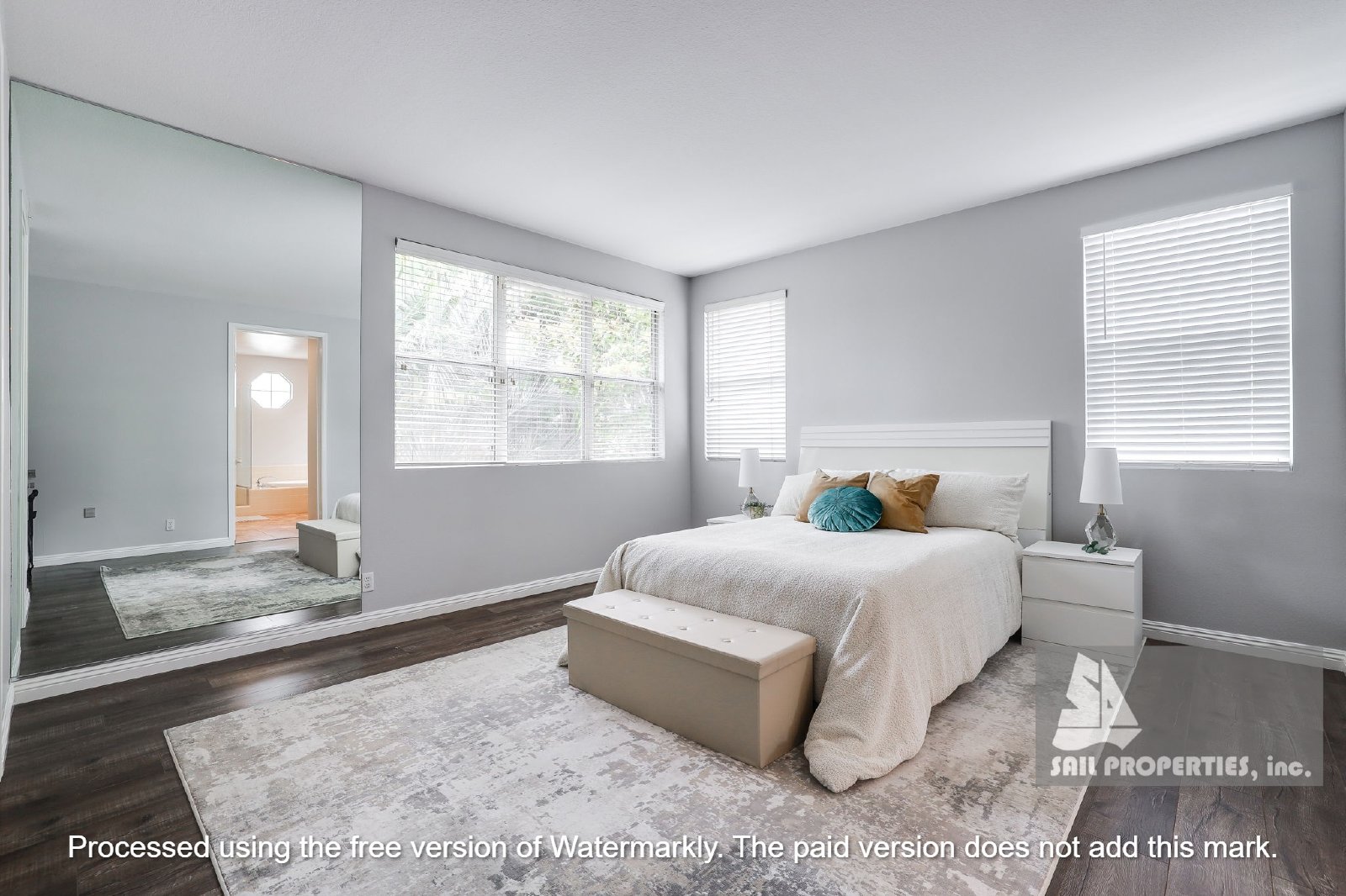 Gorgeous home in downtown Huntington Beach! property image