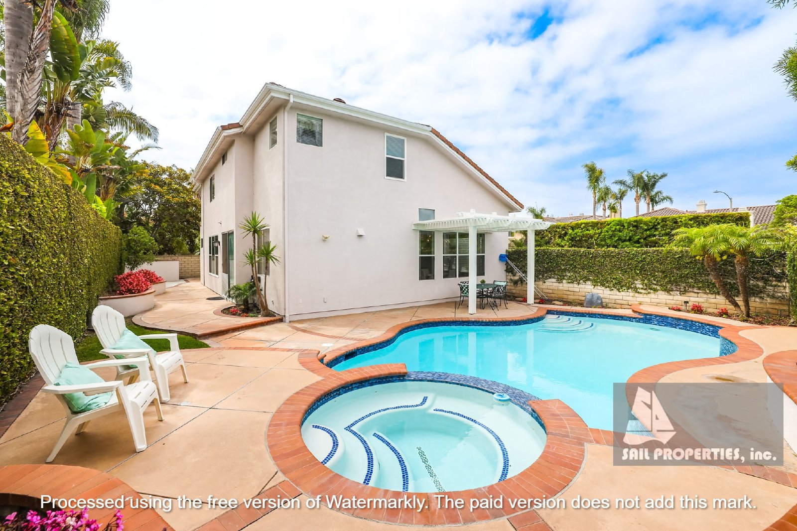 Gorgeous home in downtown Huntington Beach! property image