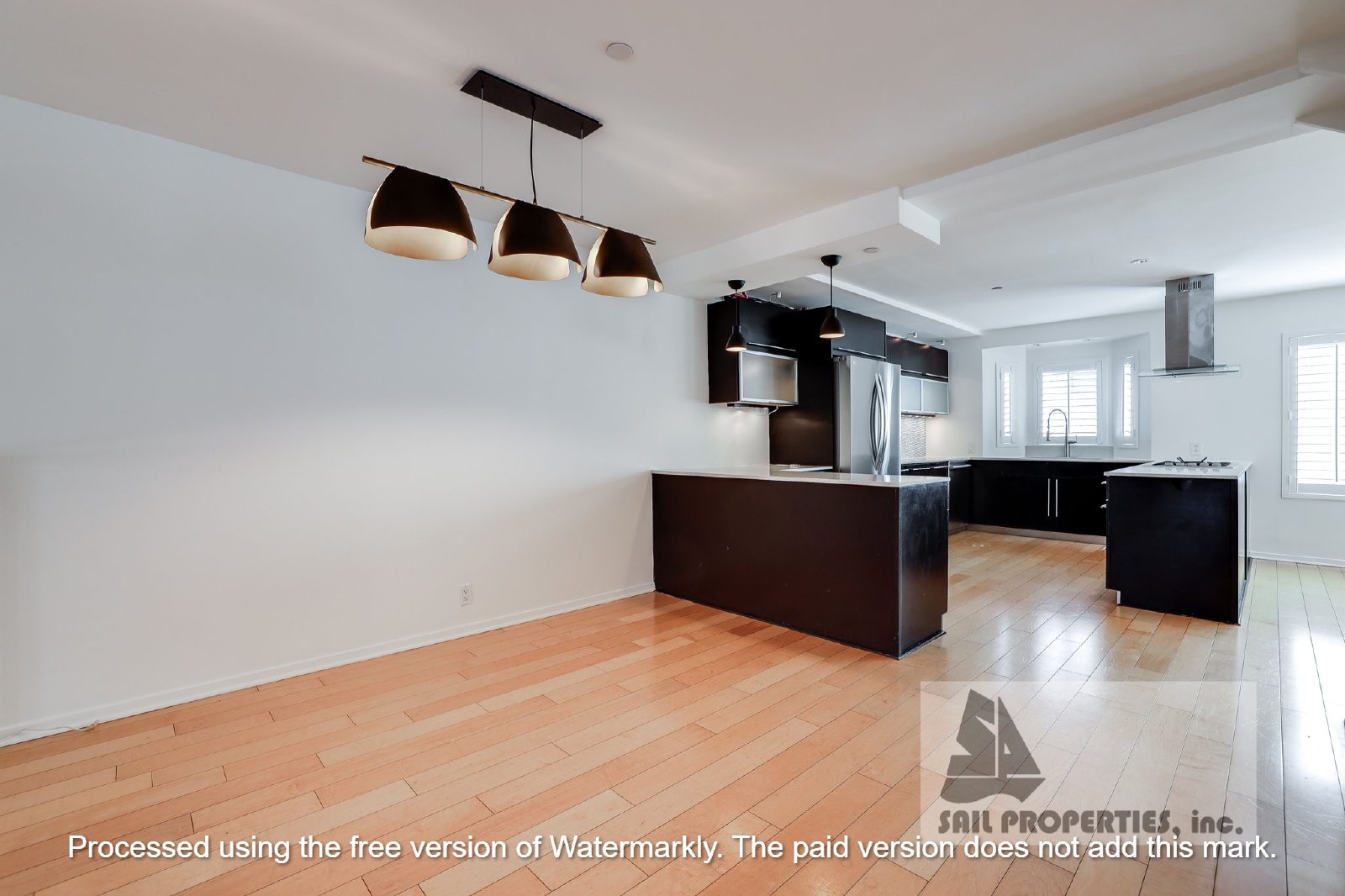 Bright & Spacious Huntington Beach Home with Vaulted Ceilings, Community Pool, EV Charger property image