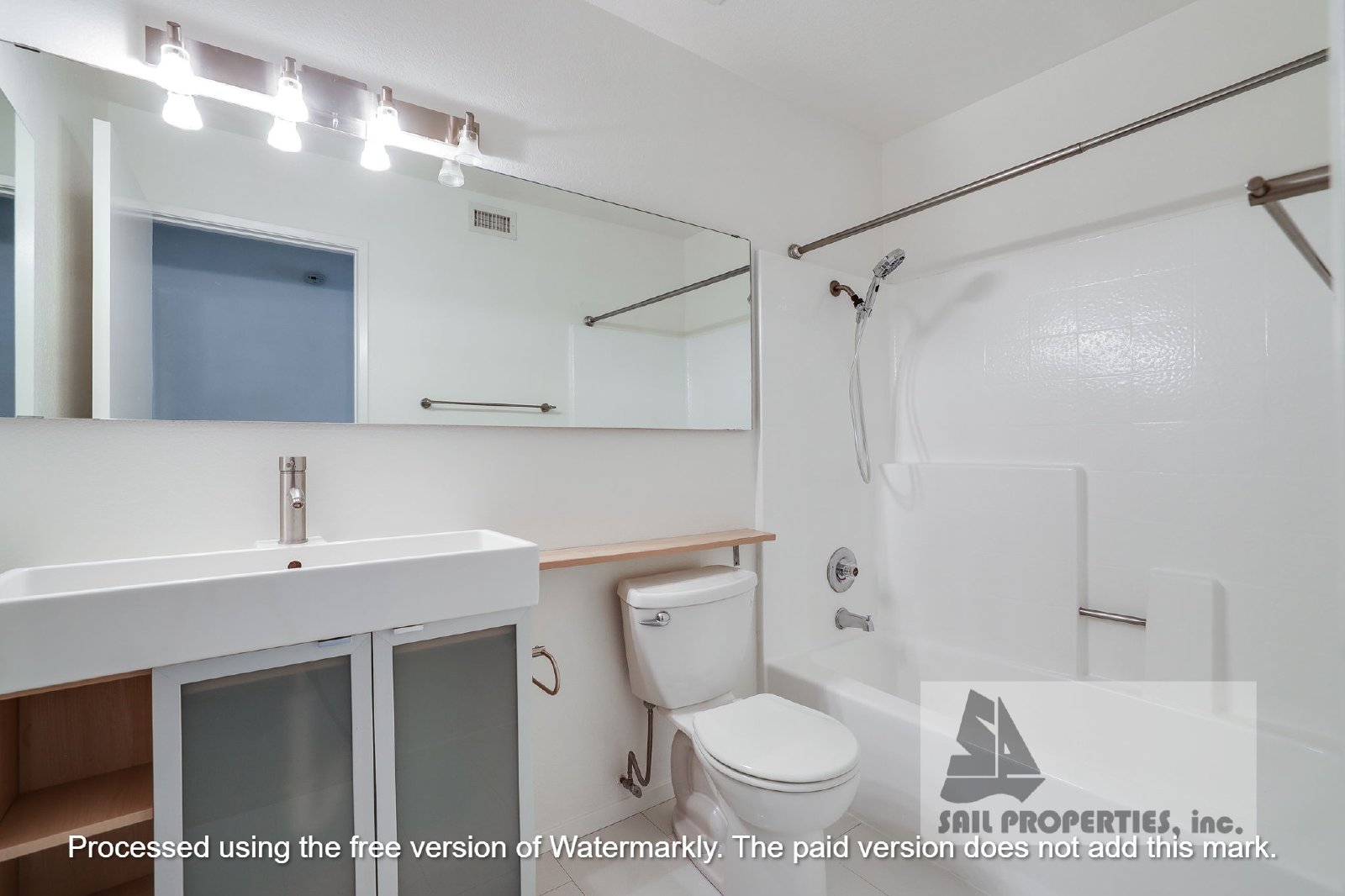 Bright & Spacious Huntington Beach Home with Vaulted Ceilings, Community Pool, EV Charger property image