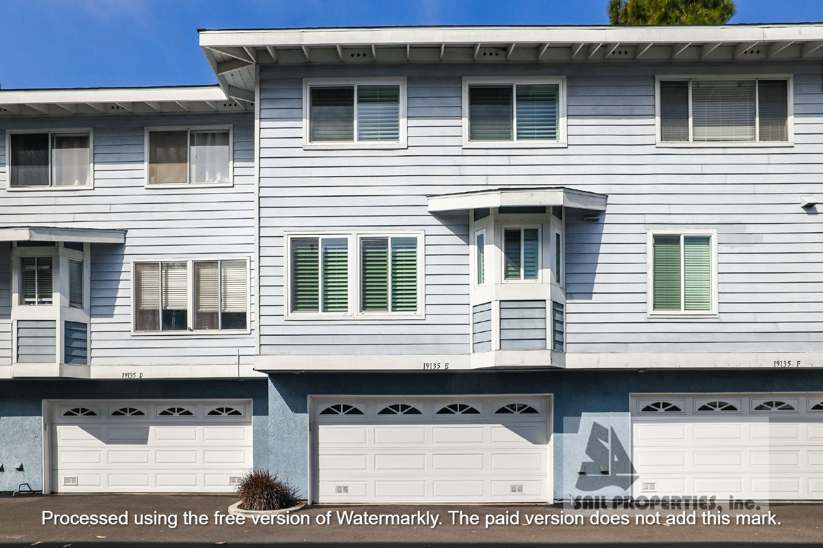 Bright & Spacious Huntington Beach Home with Vaulted Ceilings, Community Pool, EV Charger property image