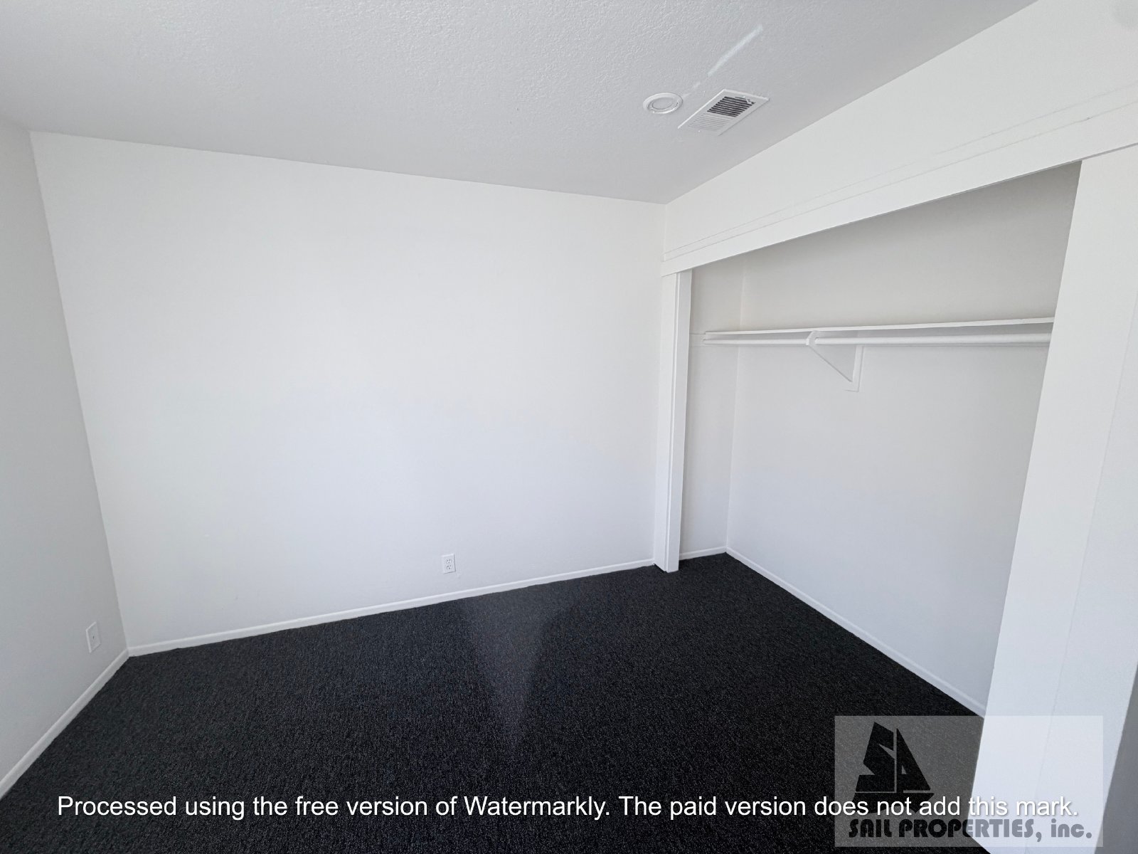 Downtown unit in HB ready for you! property image