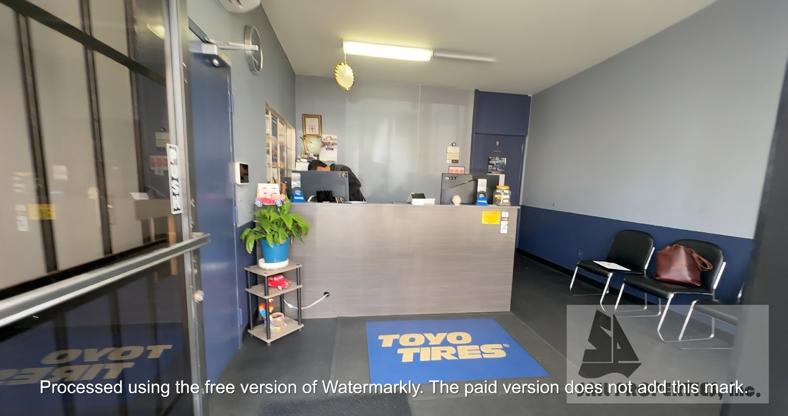 Auto Repair Opportunity – Ready for Mechanic, Body, or Tire Shop property image