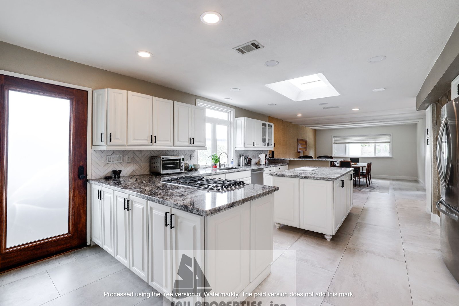 Beautiful Dana Point home with modern finishes property image