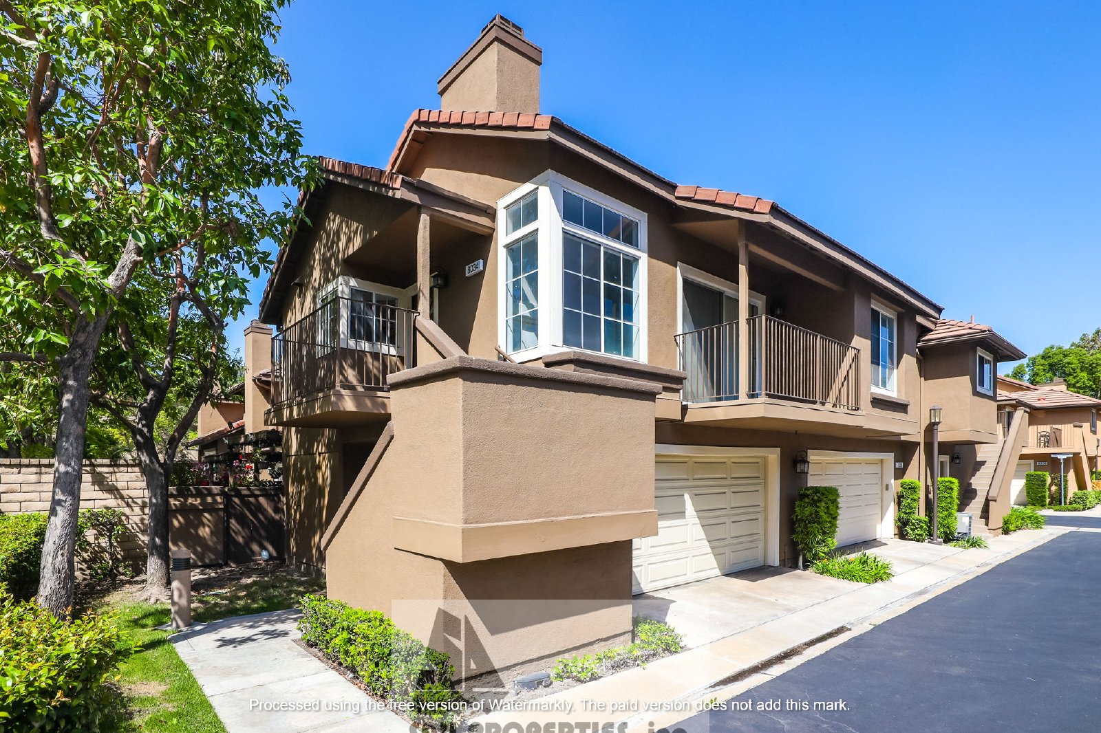 Charming end-unit home in Anaheim property image