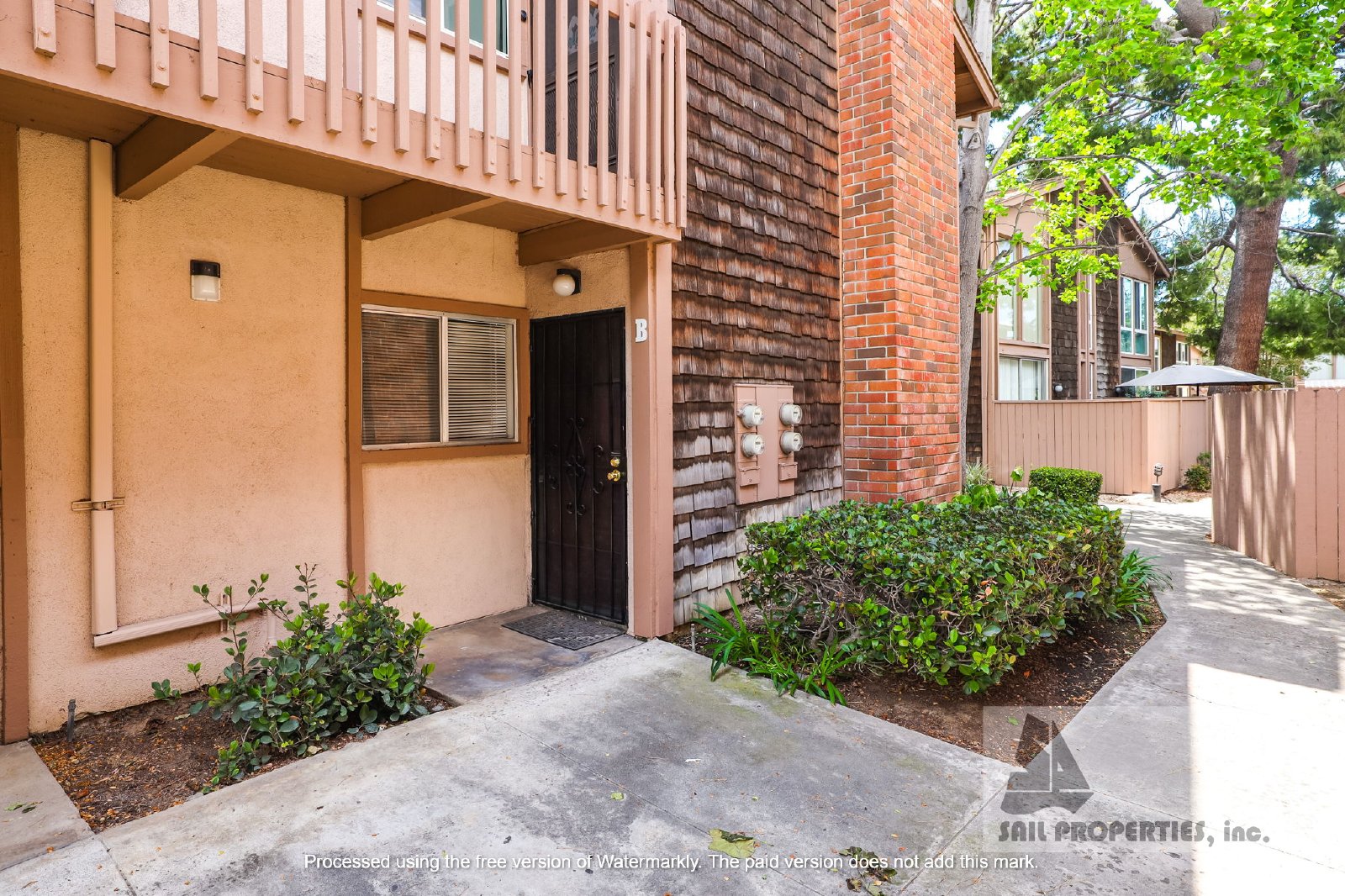 Beautifully Remodeled Unit Available Now! property image