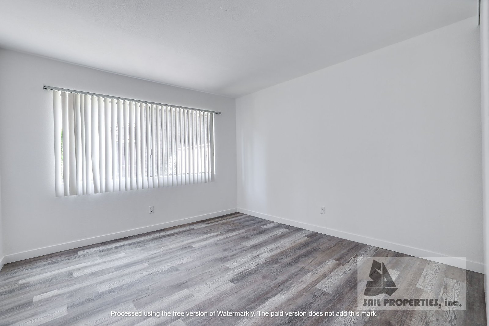 Beautifully Remodeled Unit Available Now! property image