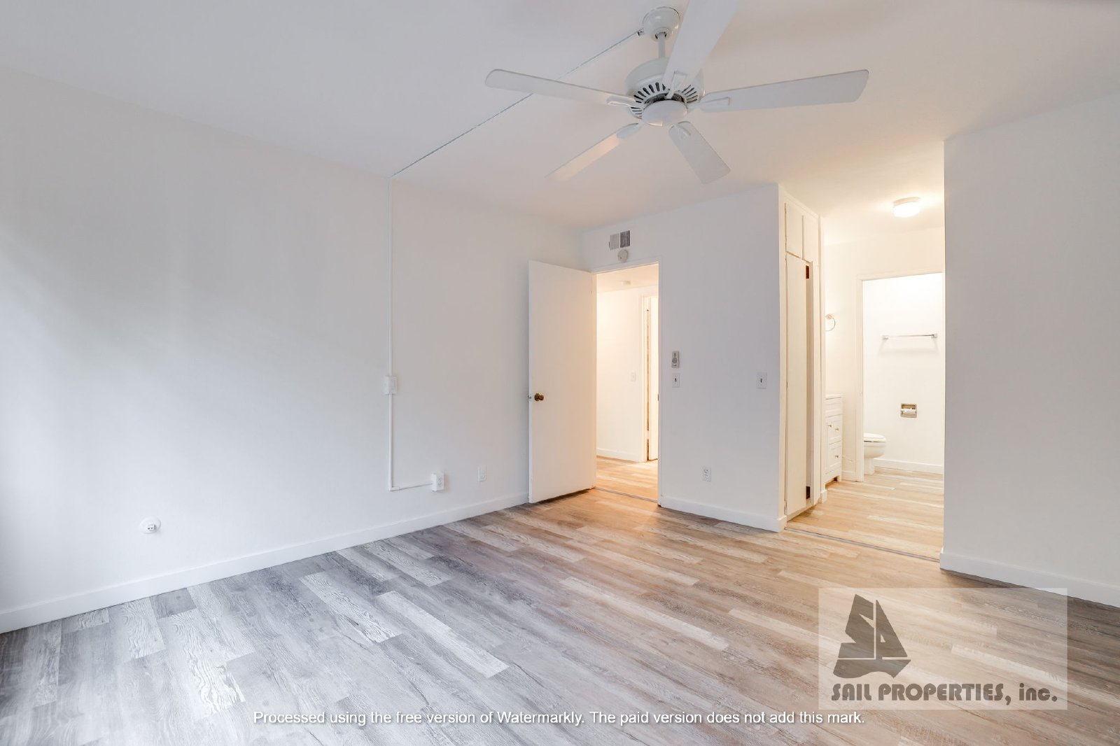 Beautifully Remodeled Unit Available Now! property image
