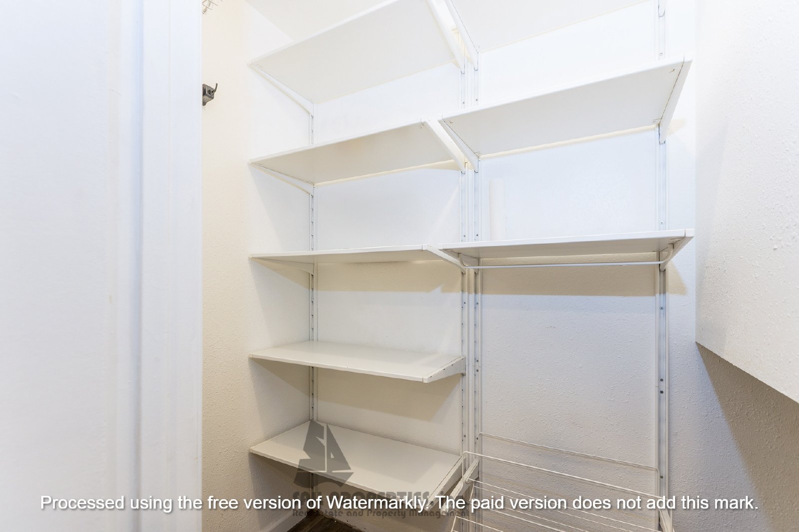 Discover this well-appointed 2-bedroom, 2-bath condo in Lake Forest property image