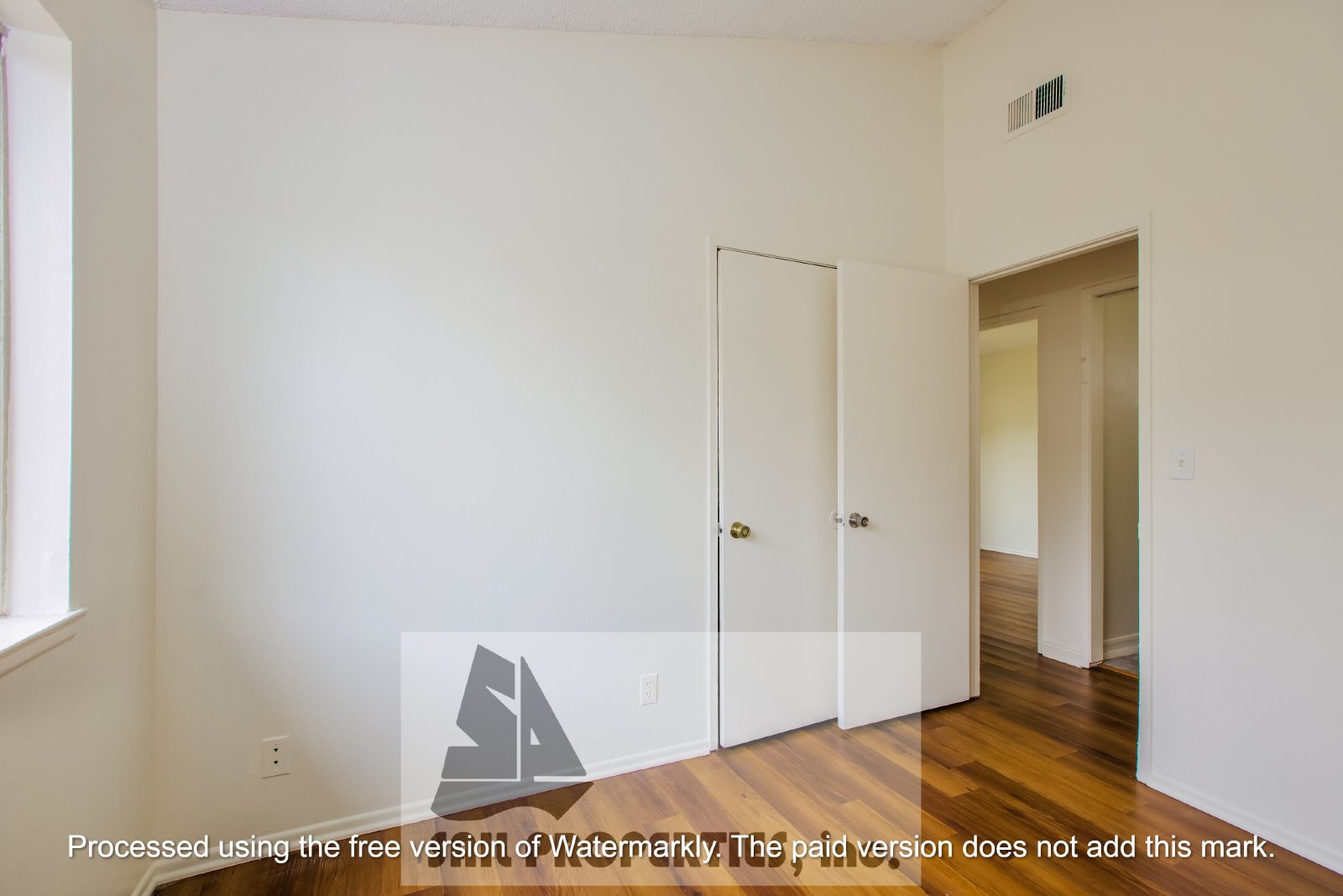Charming 3-bedroom, 1-bath home in the heart of Huntington Beach property image
