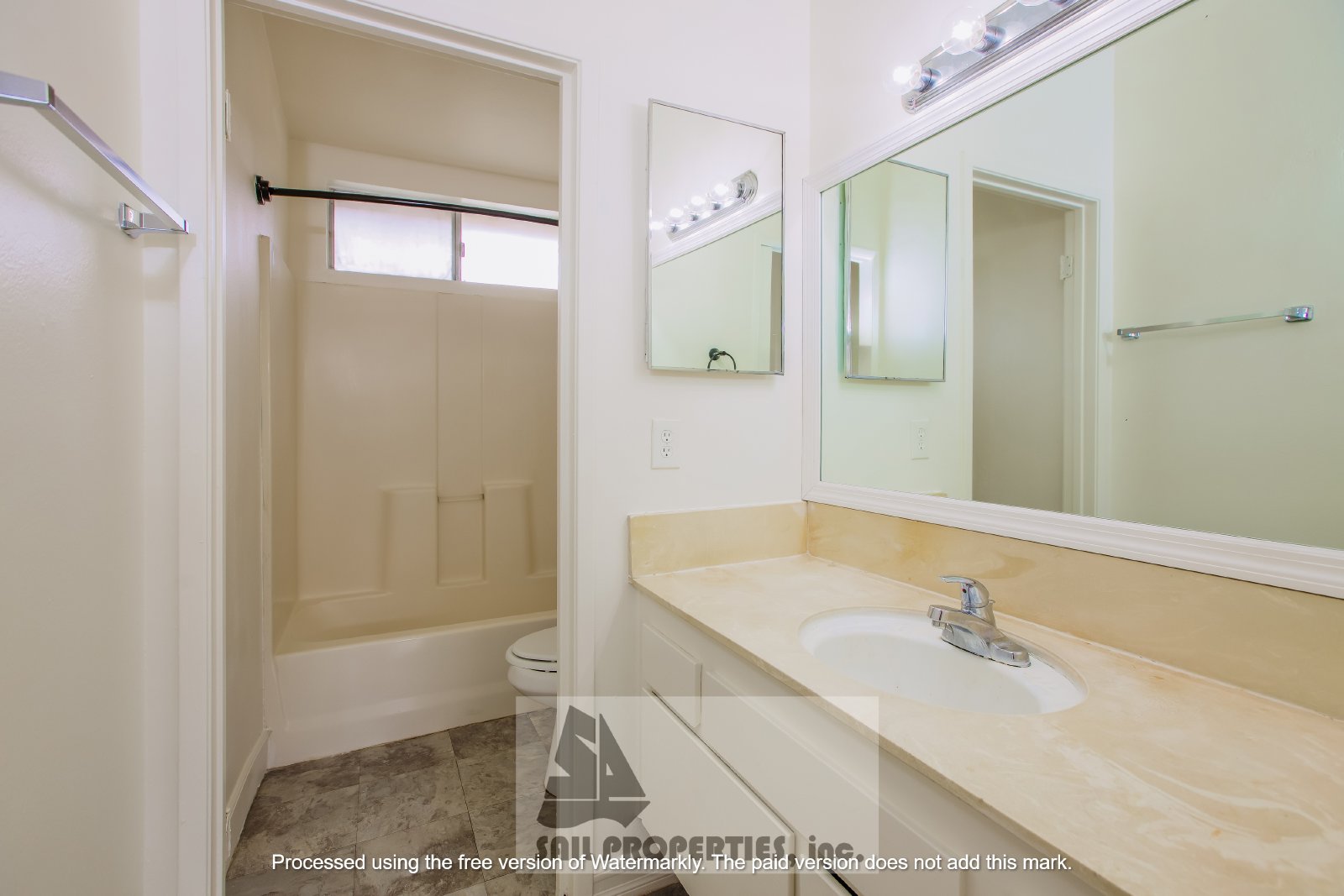 Charming 3-bedroom, 1-bath home in the heart of Huntington Beach property image