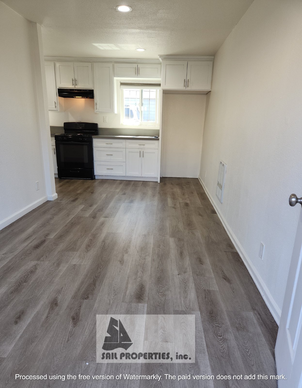 Great Gated 1 bedroom home in Heart of Long Beach! property image