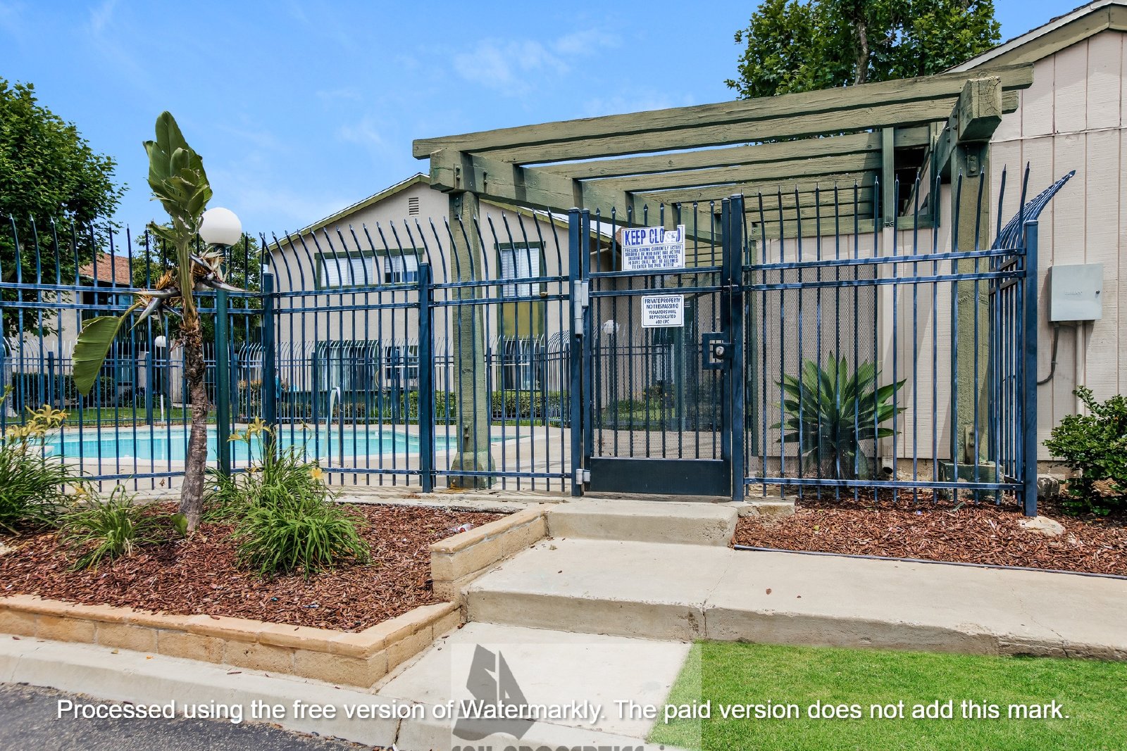 Discover this well-appointed 2-bedroom, 2-bath condo in Lake Forest property image