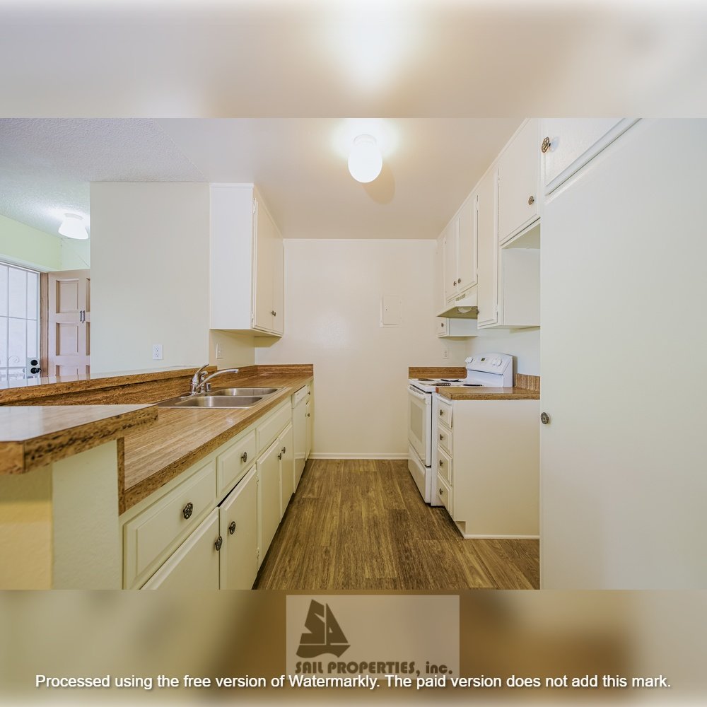 Upstairs 2-bedroom, 2-bath condo in Santa Ana property image