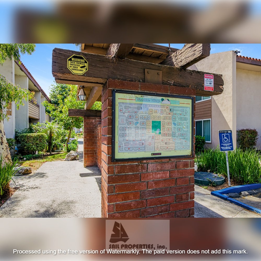 Upstairs 2-bedroom, 2-bath condo in Santa Ana property image