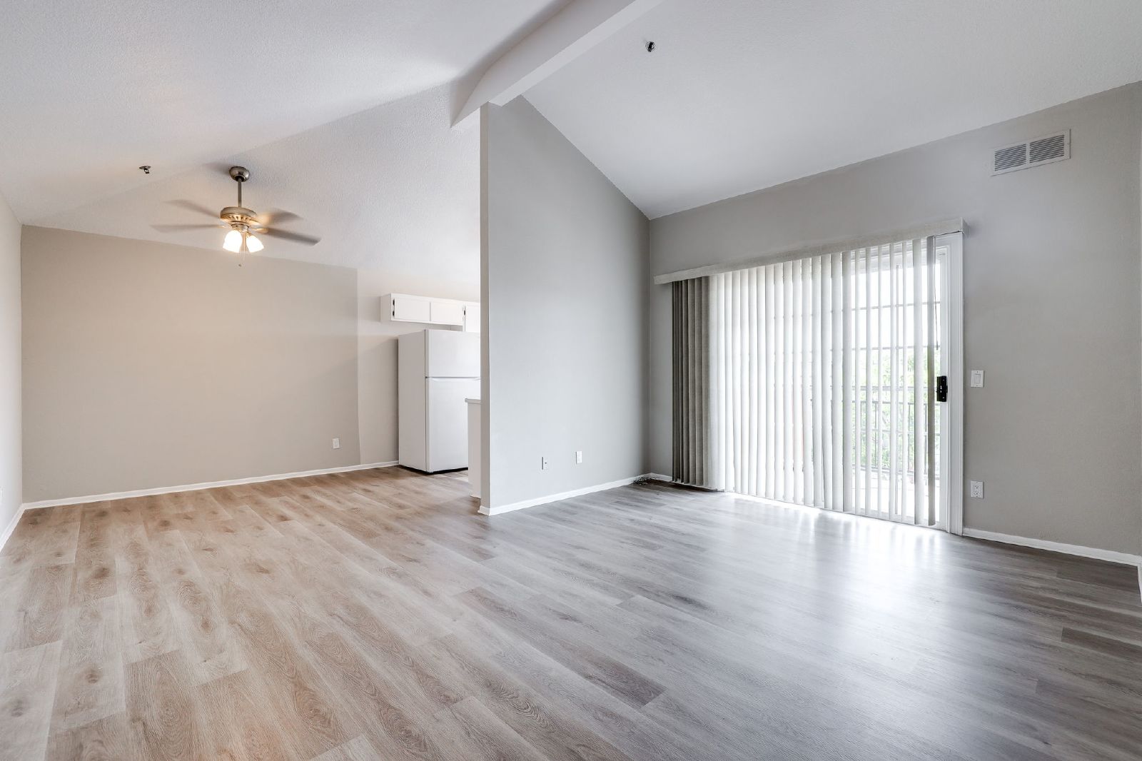 Huntington Beach 2-Bedroom, 2-Bath Home property image