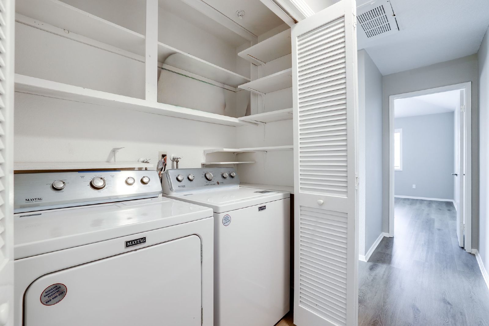 Huntington Beach 2-Bedroom, 2-Bath Home property image