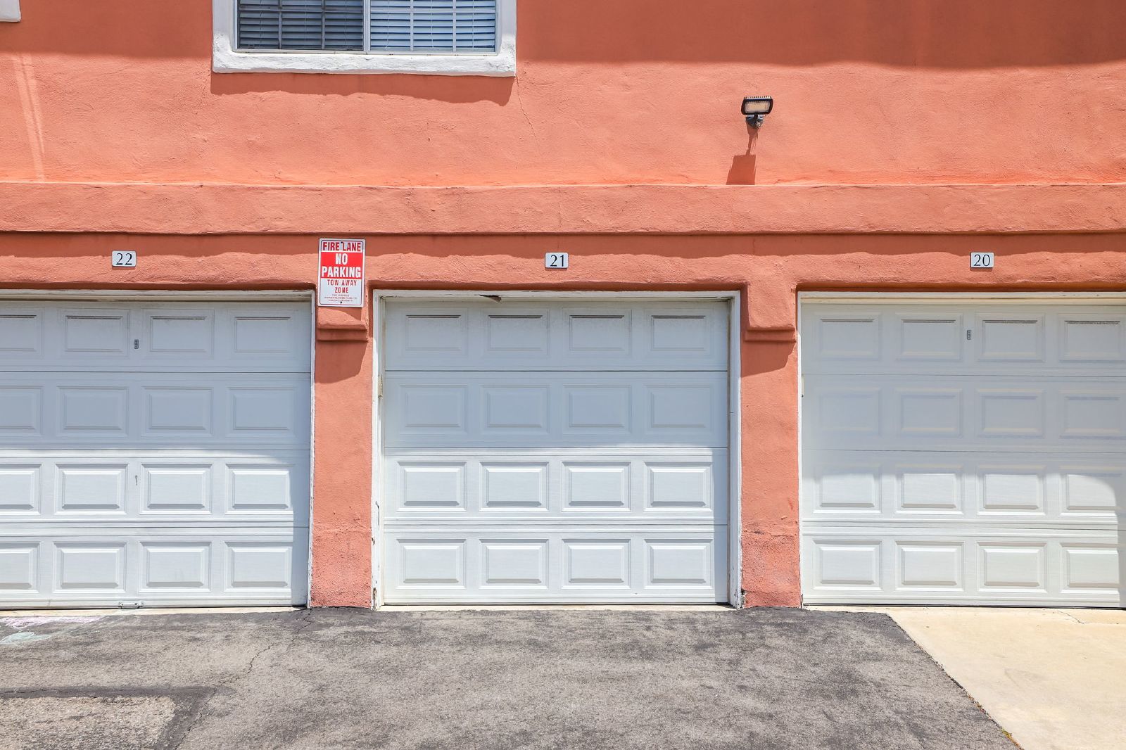 Huntington Beach 2-Bedroom, 2-Bath Home property image