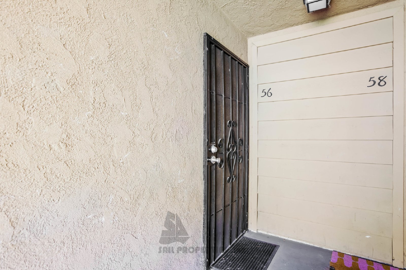 Charming 1-bedroom, 1-bath Condo in Huntington Beach property image