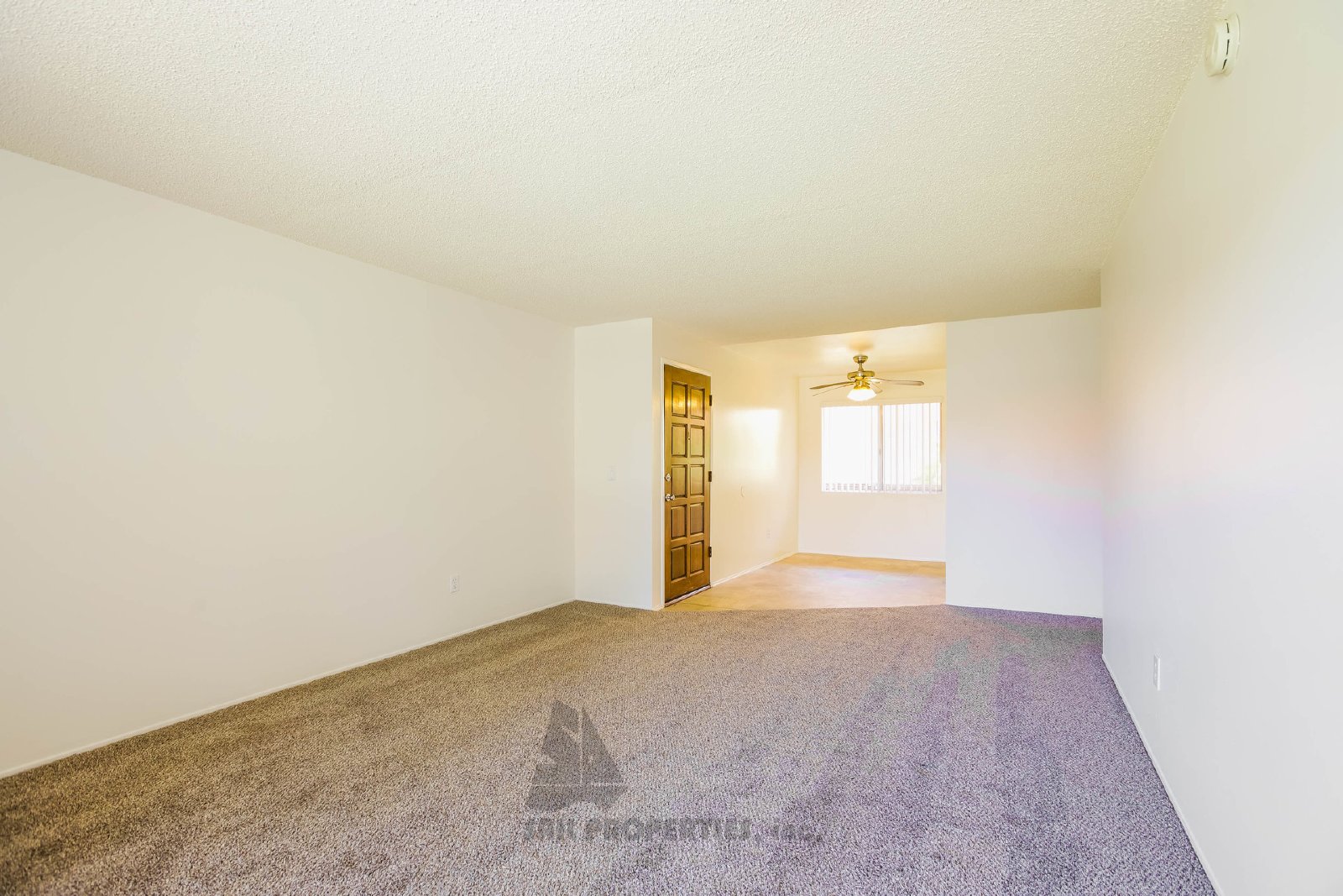Charming 1-bedroom, 1-bath Condo in Huntington Beach property image